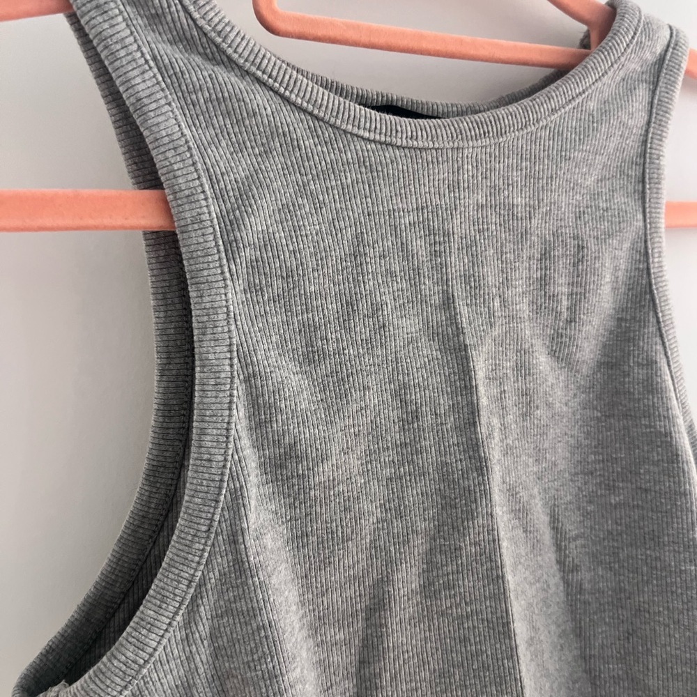 Forever 21 Gray Ribbed Crop Top - Picture 3 of 6